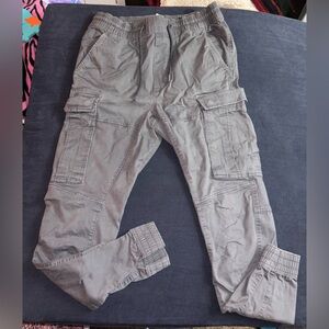 H&M Men's Gray Cargo jogger Pants Divergent style